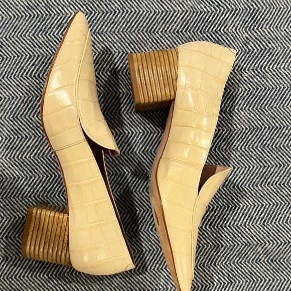 Schutz almond/beige leather block heels size 8 US - Picture 4 of 9